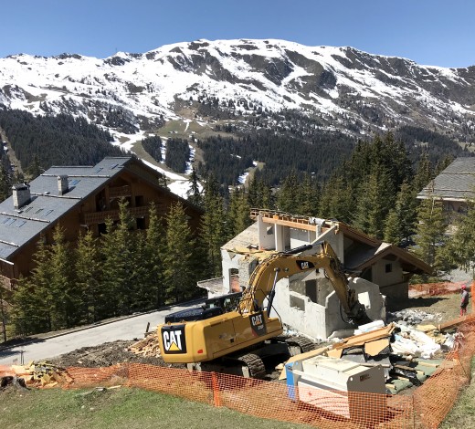 MERIBEL - Démarrage des travaux de démolition