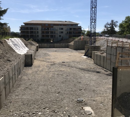 Livraison de la plateforme de terrassements au KARAT