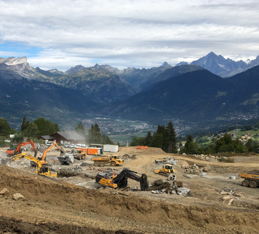 COMBLOUX - Démarrage des terrassements en pleine masse